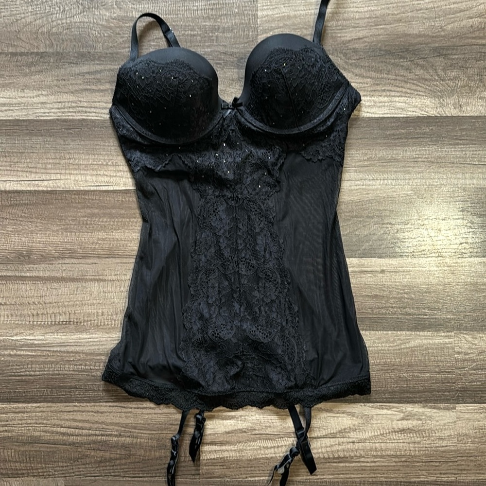 Victoria’s Secret black corset size 34C